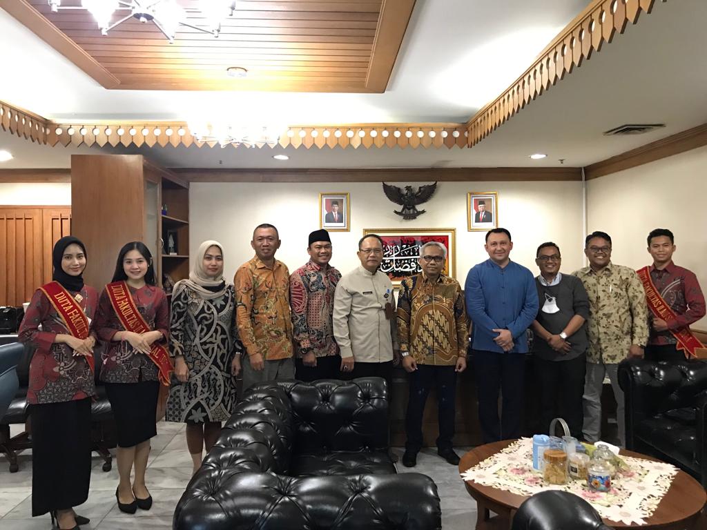 (Bahasa) FIS UNJ Jalin Kerja sama dengan Suku Dinas Pariwisata dan Ekonomi Kreatif Jakarta Timur