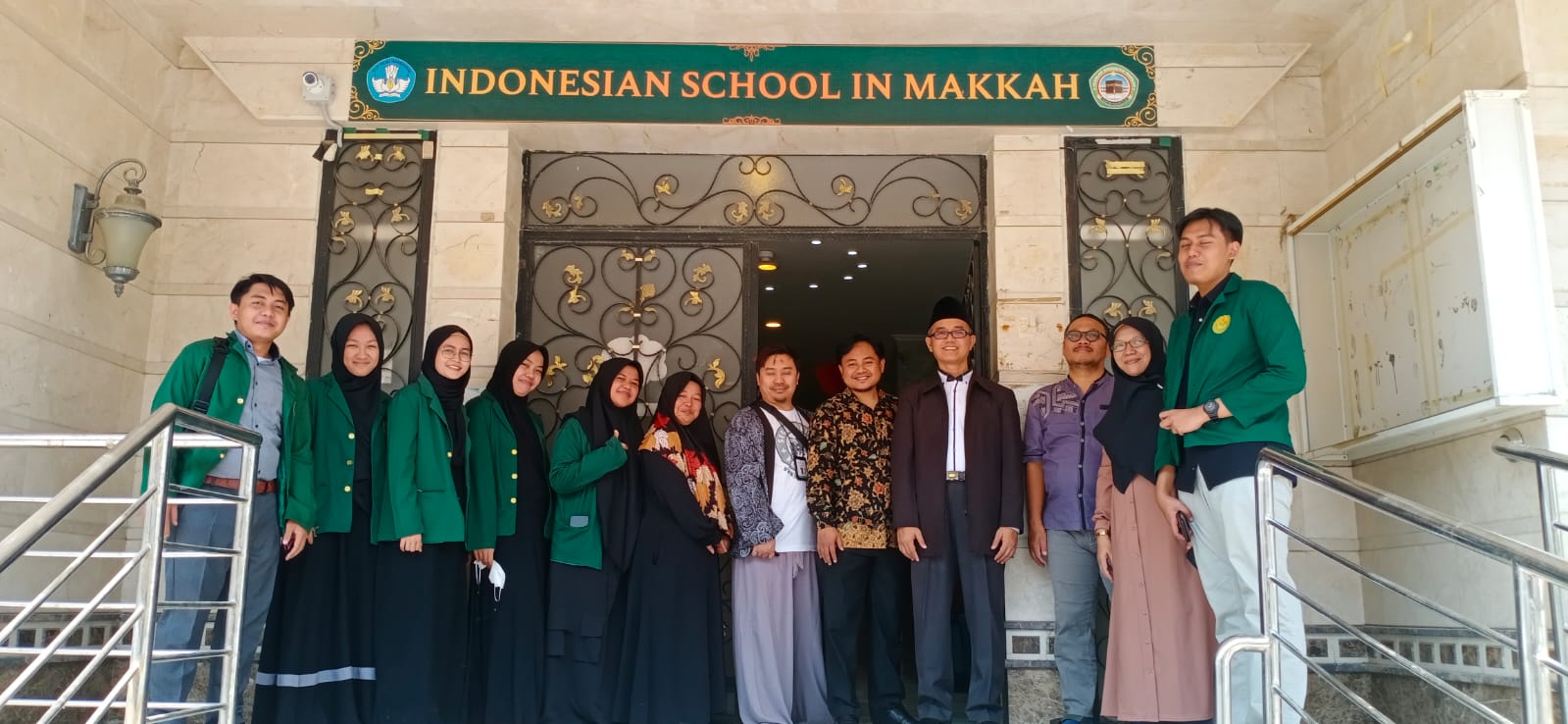 PKM Internasional UNJ di Sekolah Indonesia Makkah (SIM)